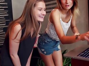 Homemade Amateur Webcam Show with Three Girls