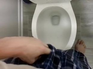 mandi, kencing, amatir, penis-besar, toilet, seorang-diri, penis