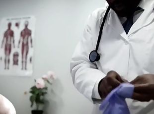Weird teen tried anal sex with a ebony family doctor
