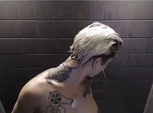 baden, transsexueller, kamera, dusche, tattoo