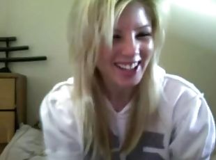 Hot Blonde Webcam GIrl Fingers Her Pussy