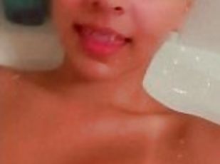 A little bathtime fun - leaked from my OF @isabellamberxoxo