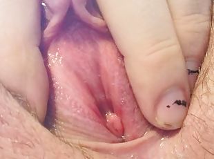 clitoris-bagian-atas-vagina-paling-sensitif, besar-huge, mastubasi, orgasme, kencing, vagina-pussy, muncrat, amatir, mainan, sperma