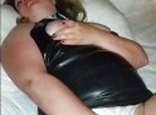 Latex Fetish Tinder hookup MILF Hotwife gives Bull Blowjob while he Videos