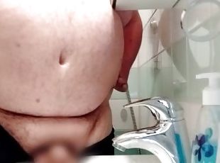 Fat mans clear morning piss and foreskin washing routine, uncensored version in linktree F
