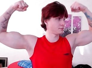 Flex biceps