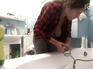 Big Tits Lena Downblouse While Cleaning Bathtube