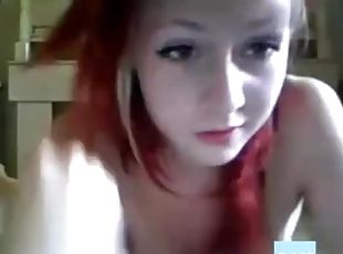 Cute tight teen showing off all of her sexy curves on webcam