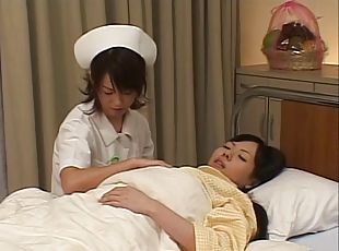 asiatiche, infermiere, orgasmi, lesbiche, giapponesi, masturazione-con-dita, calze, mutandine, uniformi, nylon